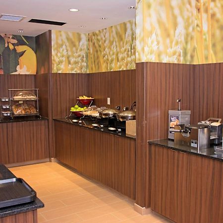 Fairfield Inn & Suites Батлер Экстерьер фото