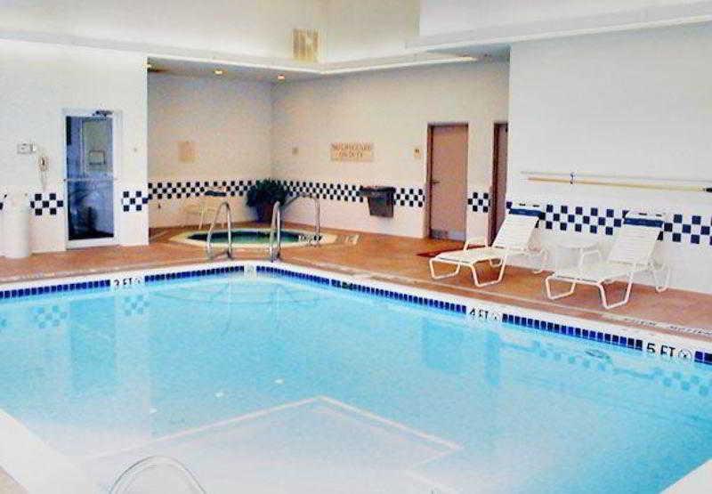 Fairfield Inn & Suites Батлер Удобства фото